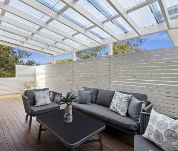 Townhouse living with alfresco appeal - Garden maintenance included - Photo 6