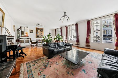 Appartement à louer à Paris 8Ème - Photo 2