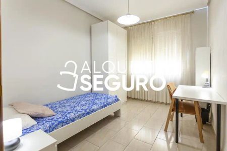 Madrid - Photo 2