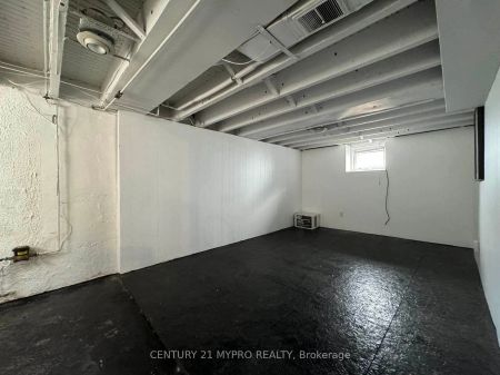 Property For Lease | X9041711 - Photo 3