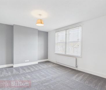 4 bedroom terraced house to rent - Photo 2