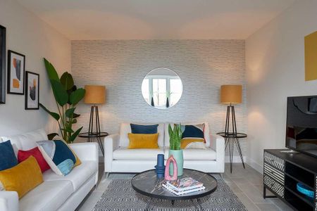 4 bedroom semi-detached house to rent - Photo 4