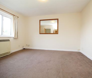 Ravendene Court, Southgate, Crawley - Photo 1