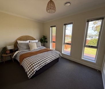 Feel at home, Living Here - Photo 4