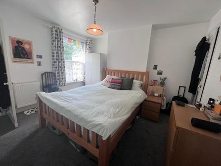 2 bedroom terraced house to rent - Photo 5