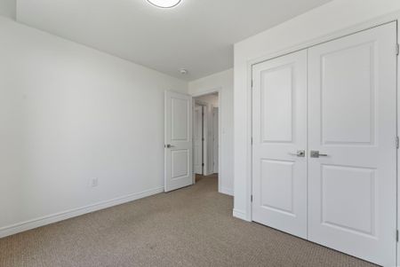 For Lease - 68 Dodman Crescent, Hamilton, Ontario - Photo 5