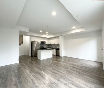 Condo Townhouse For Lease | E8143478 - Photo 3