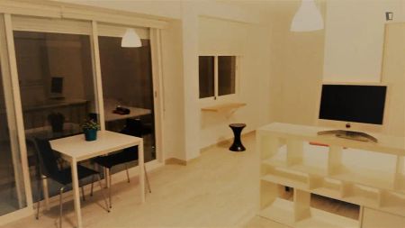 Estudio de alquiler en Ciutat Jardí - Foto 5