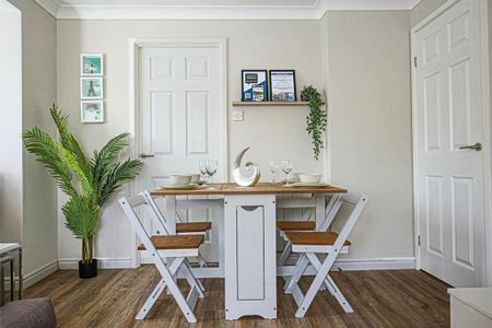 2 bedroom house to rent - Photo 3