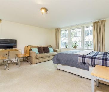 Studio to rent - Photo 6