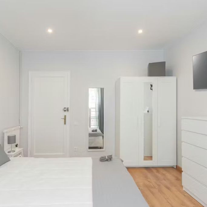 Ronda del General Mitre, Barcelona, Catalonia 08006 - Photo 1