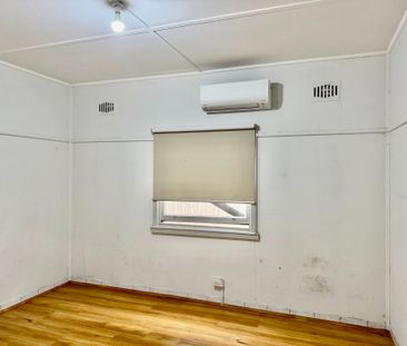 Location Location - Photo 6