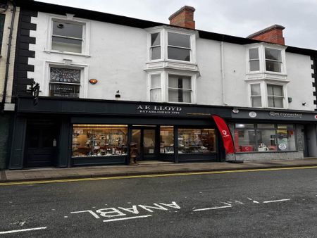 3 bedroom flat to rent - Photo 3