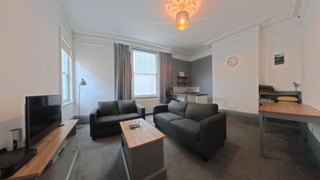 7 bedroom house to rent - Photo 2