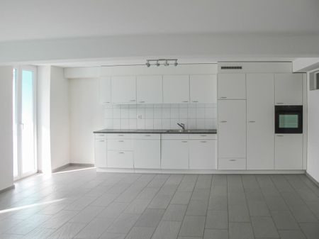 Zentral gelegene 3.5-Zimmer-Wohnung in Biel - Photo 3