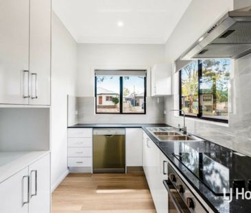 Stunning Renovated Home with 6.6 Kw Solar Panels - Photo 6