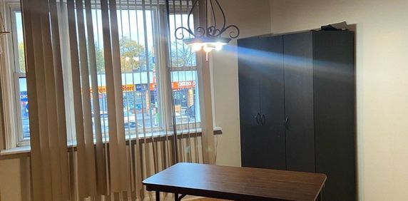 For Lease - 10084 Yonge Street Unit# 1, Richmond Hill, Ontario - Photo 2