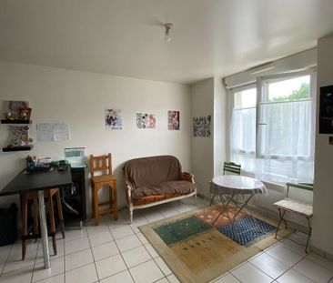 Location Appartement 2 pièces 34m² PETIT COURONNE 76650 - Photo 1
