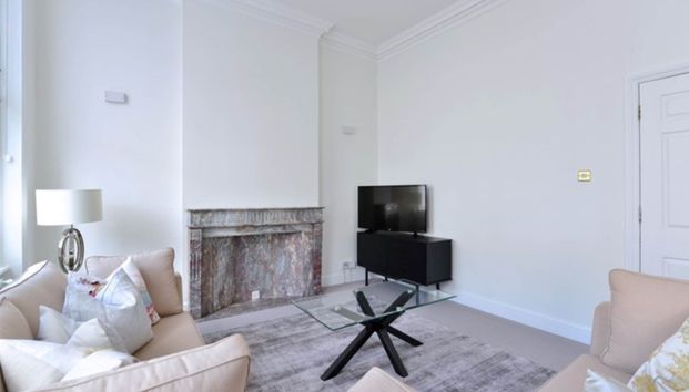 Price £1,100 pw - Available Now - Furnished / Unfurnished - Photo 1
