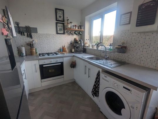 2 bedroom terraced house to rent - Photo 1