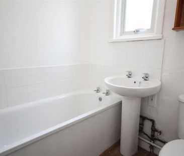 4 bedroom house to rent - Photo 3