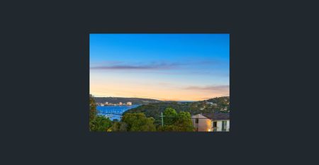 Spacious and Stylish Four-Bedroom Apartment with Harbour Views - Photo 3