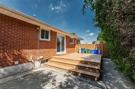 For Lease - 105 Kipling Avenue, London East, Ontario - Photo 2