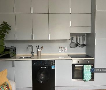 2 bedroom flat to rent - Photo 6