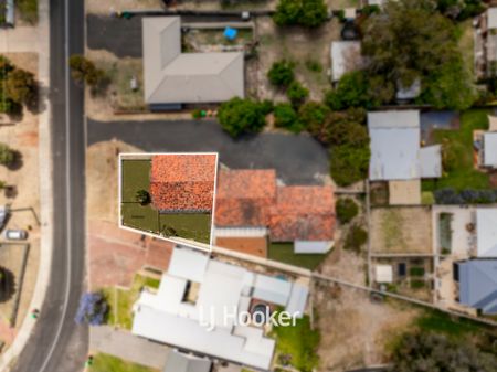 19A Clarke Street, South Bunbury WA - Photo 3