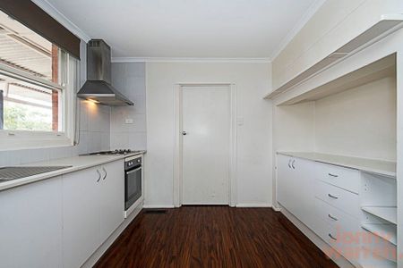 13 Kootara Street, Narrabundah ACT 2604 - House For Rent | Domain - Photo 2