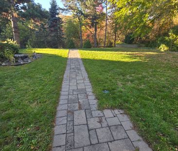 For Lease - 15 Burnview Crescent, Toronto, Ontario - Photo 3