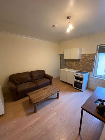 1 Bed Flat, Witton, B6 - Photo 4