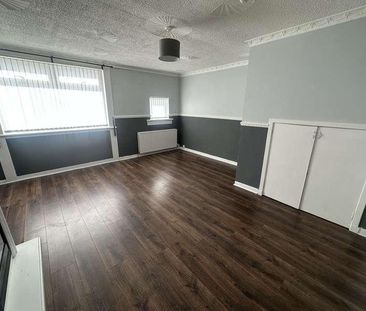 St Vincent Place, Motherwell, ML1 - Photo 2