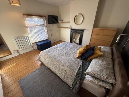 3 bedroom terraced house to rent - Photo 5
