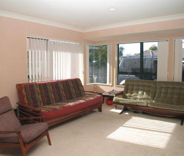 Family Home - Papamoa Beach - Photo 1