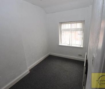 37 Beechmount Crescent, Falls Road, Belfast, BT12 7NJ - Photo 4