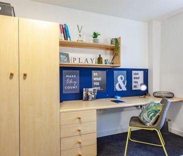 1 bedroom in a flat share to rent - Photo 5