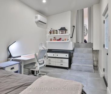 570 Vaughan (Main Floor) Road - Photo 2