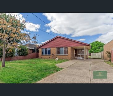 2 Feathertop Drive, Wyndham Vale, Vic 3024 - Photo 2