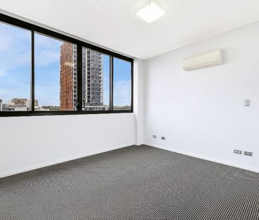 North Facing I Room-Sized Study I Pool & Gym I Next to East Village - Photo 2