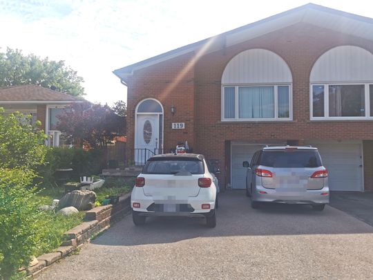For Lease - 119 Shawnee Circle, Toronto, Ontario - Photo 1