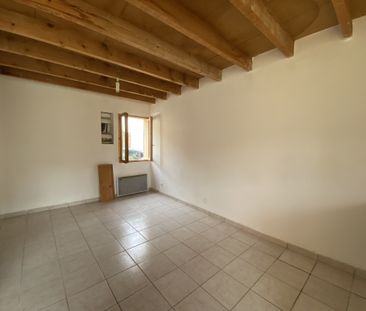 APPARTEMENT DUPLEX - COMMUNE DE REVELLES A 10 MIN DU CHU SUD - Photo 2