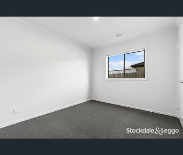 21 Lord Place, Morwell, Vic 3840 - Photo 6