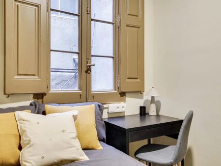 Carrer de les Heures, Barcelona, Catalonia 08002 - Photo 4