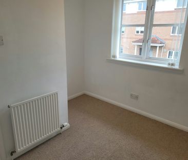 Flat to rent on - Photo 6