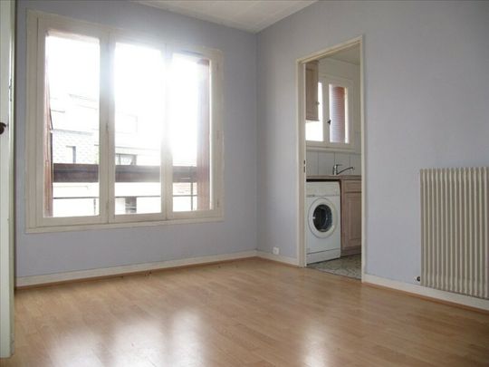 Location Appartement 2 pièces 31m² ORSAY 91400 - Photo 1