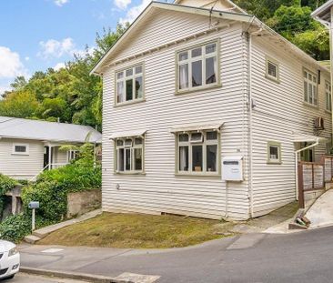 🌟 Modern, Sunny Flat in Aro Valley - Photo 6