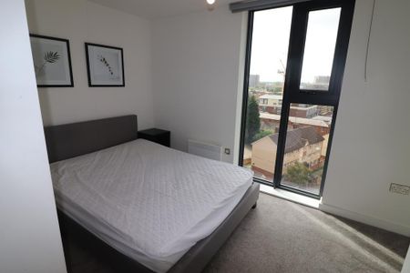 2 bedroom apartment to rent - Photo 3