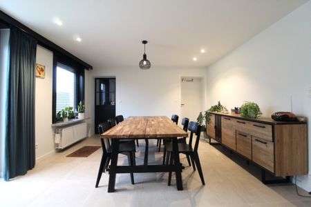 Gerenoveerde woning met drie/vier slaapkamers te Kachtem - Photo 2