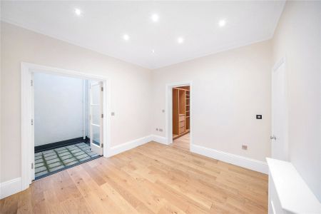 Stanhope Gardens, London, SW7 ground floor flat to rent - Photo 3